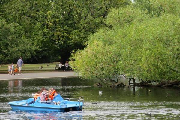 Pedal-båt i Regents Park London
