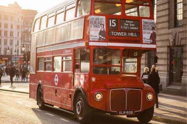 Tradisjonell buss i London